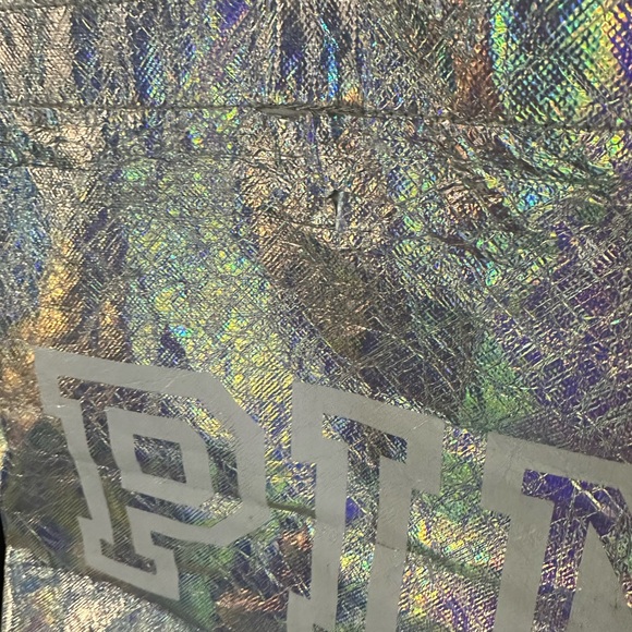 Victory Secret - Picture 5 of 6